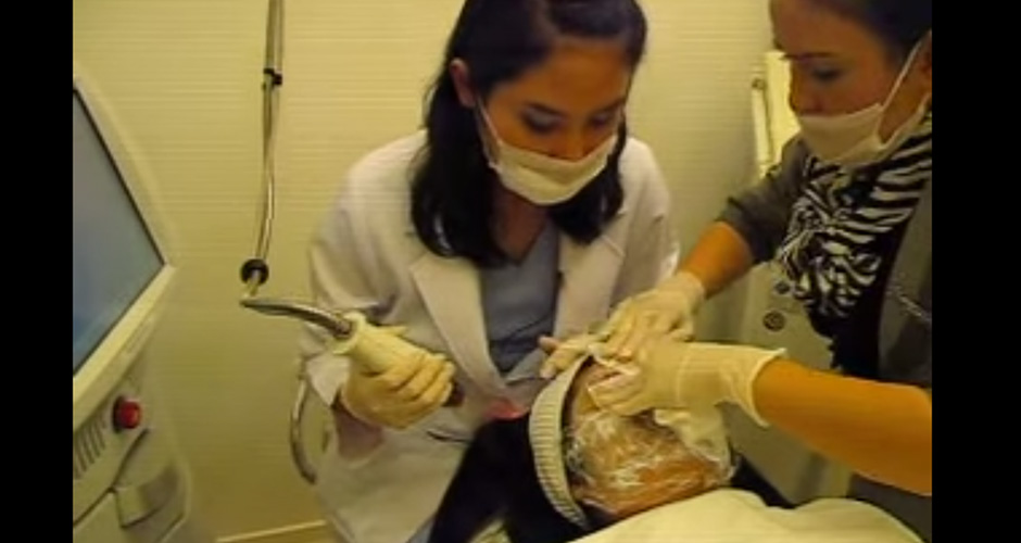 Fraxel Restore Laser (Dr. Saowarin M.D.) by SLC clinic